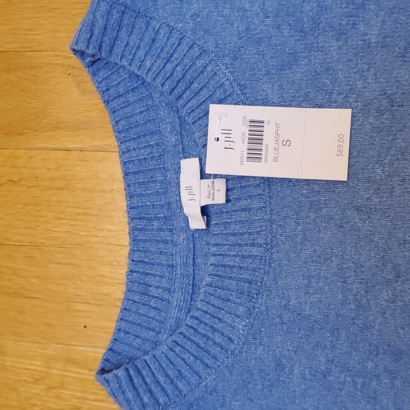 J. JILL Relaxed Fit Crew Neck Sweater - Picture 2 of 8